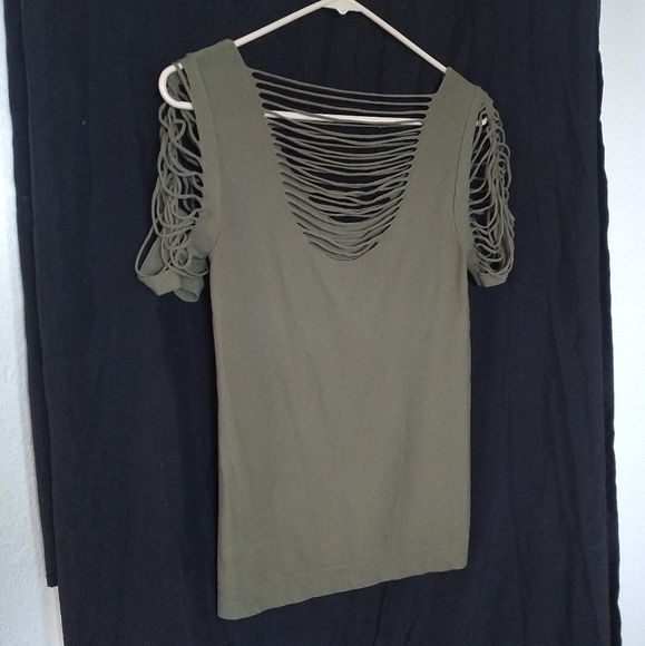 Strappy "shredded" top - Picture 2 of 4